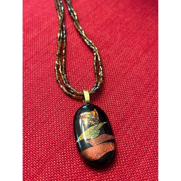 Vintage blown glass pendant with glass seed bead beaded necklace - Picture 2 of 5